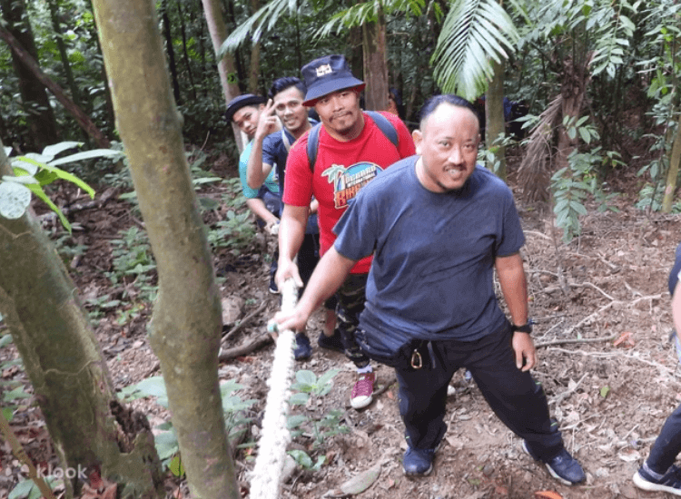 Belungkor Hill Hiking