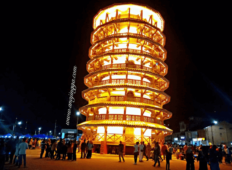 Menara Condong