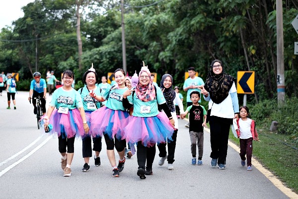 Many participants dressed up in pretty tutus and Unicorn headbands.