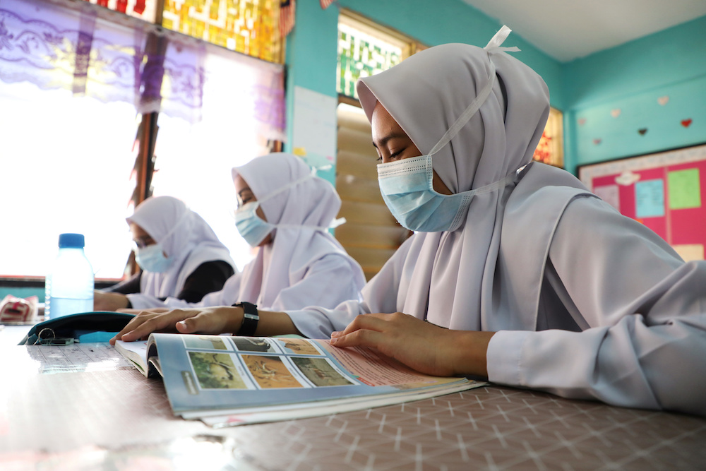 malaysia school students