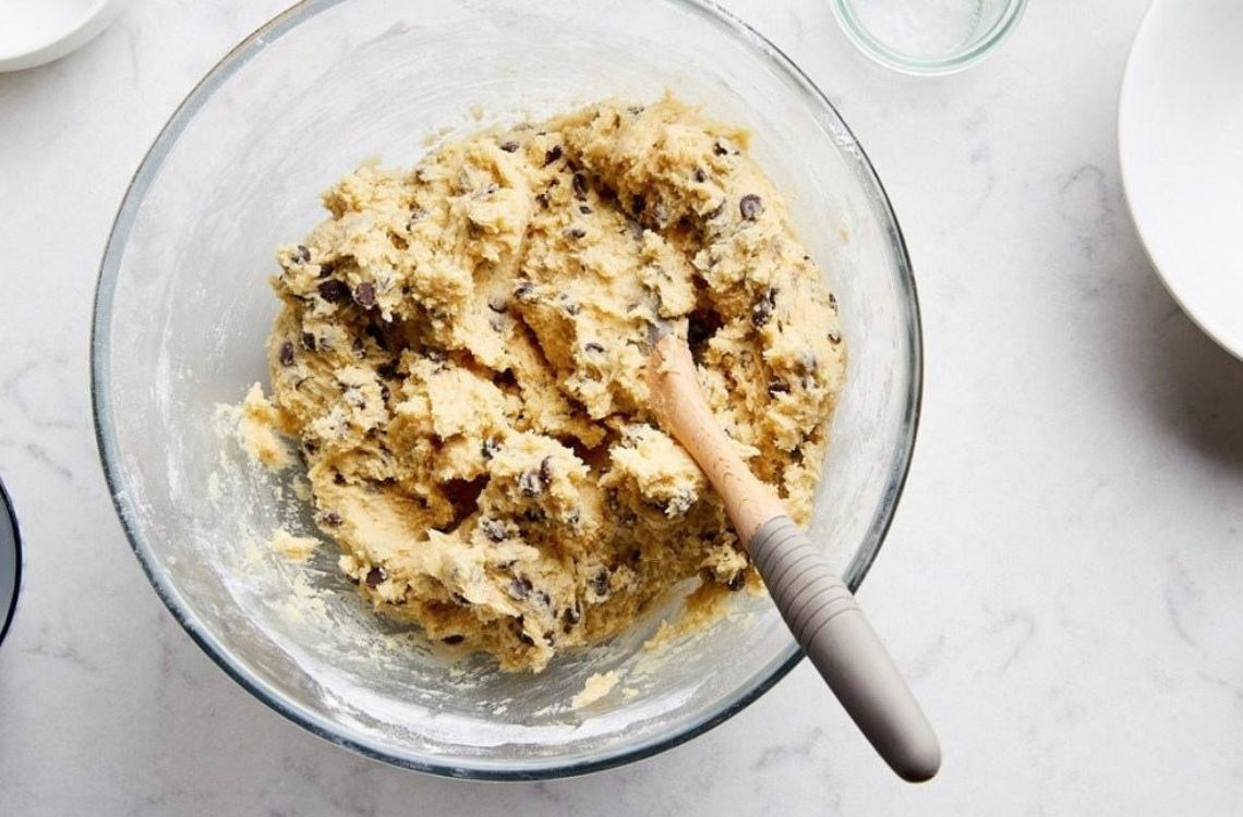 dangerous cookie dough for pregnant moms