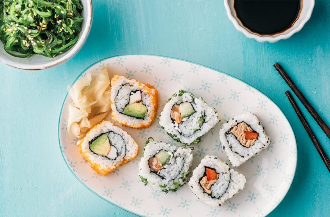 dangerous of sushi for pregnant moms