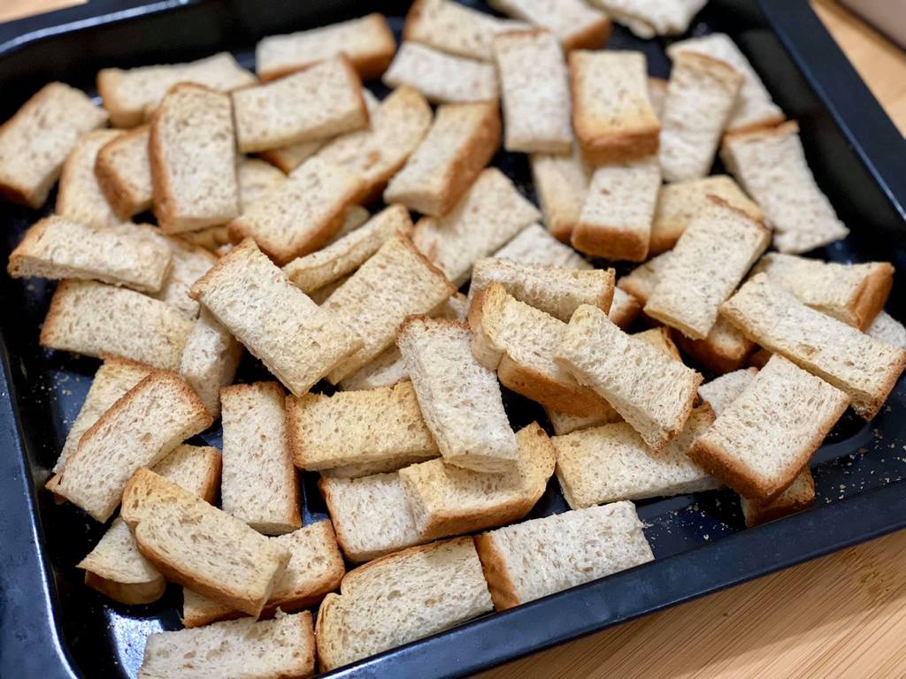 use wholemeal bread for Dark Chocolate Cornflakes Finger Breadstick