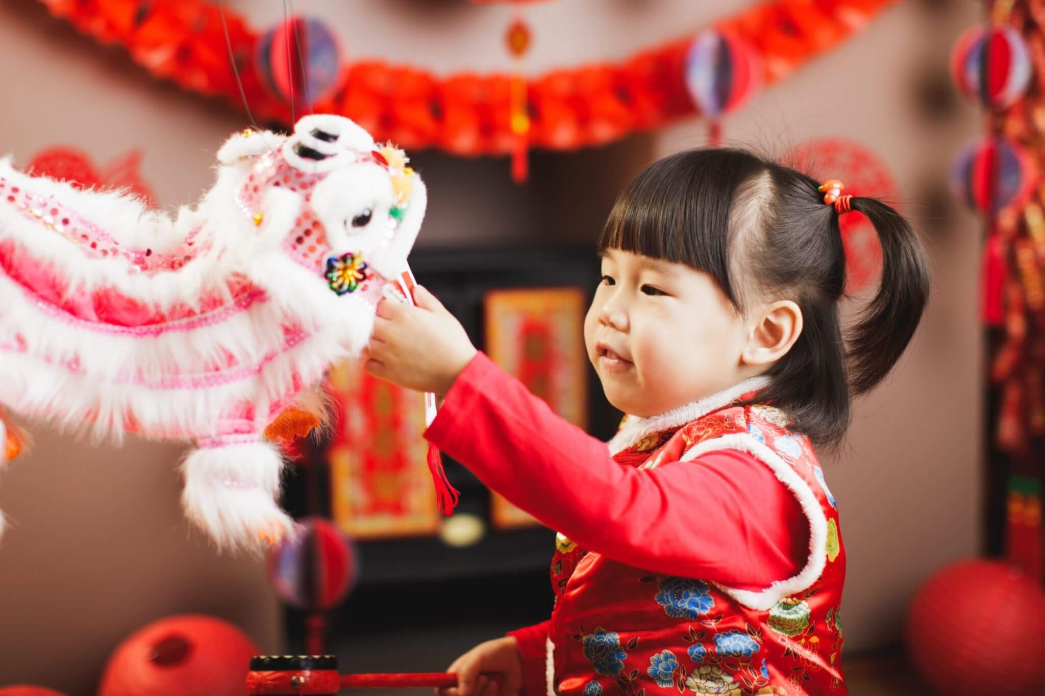 little girl at CNY reunion dinner