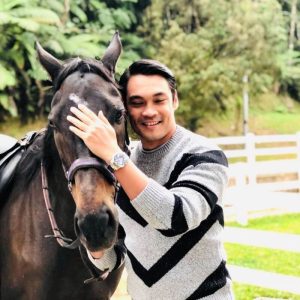 hisyam hamid with a horse