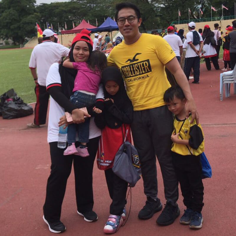 Family photo on Sports Day