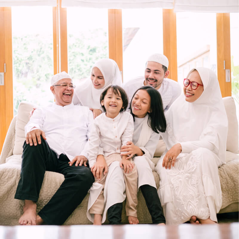 Family hanging out on Raya