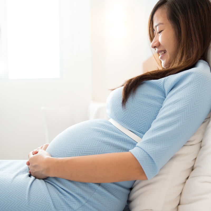 pregnant mum relaxing