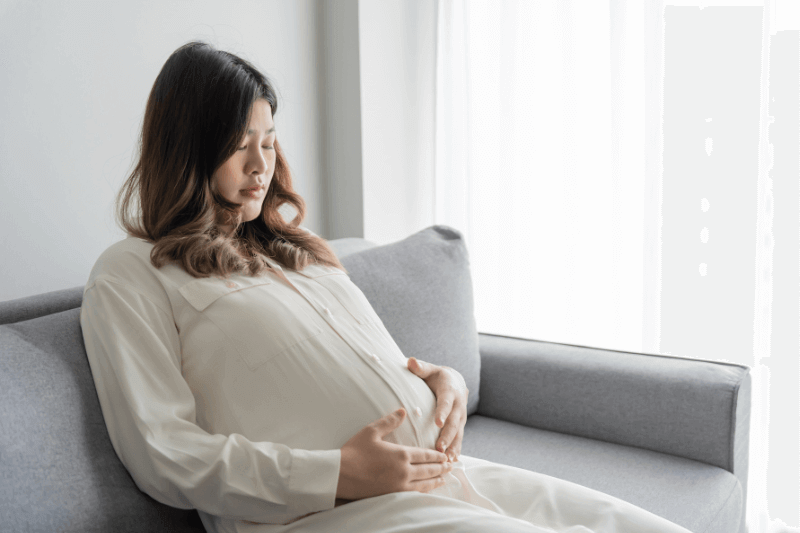 pregnant woman worried