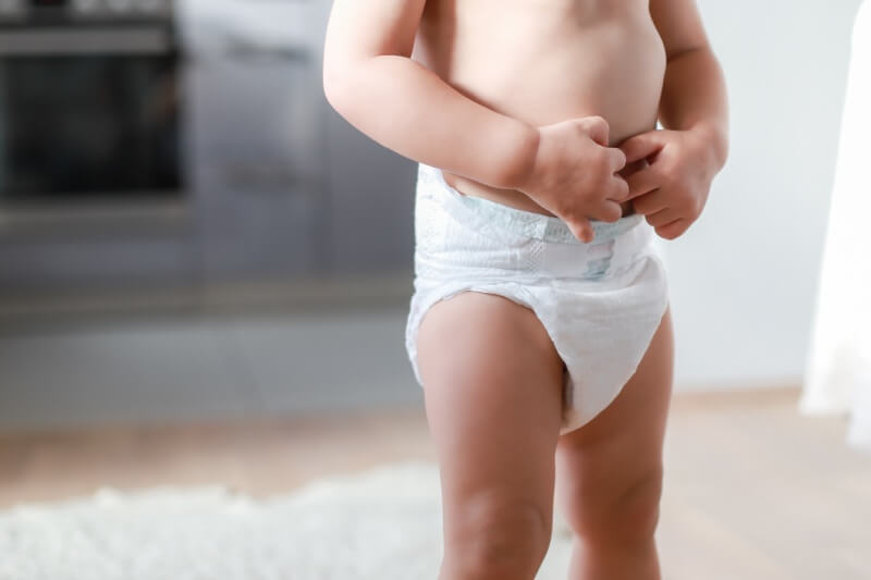 toddler wearing diapers 